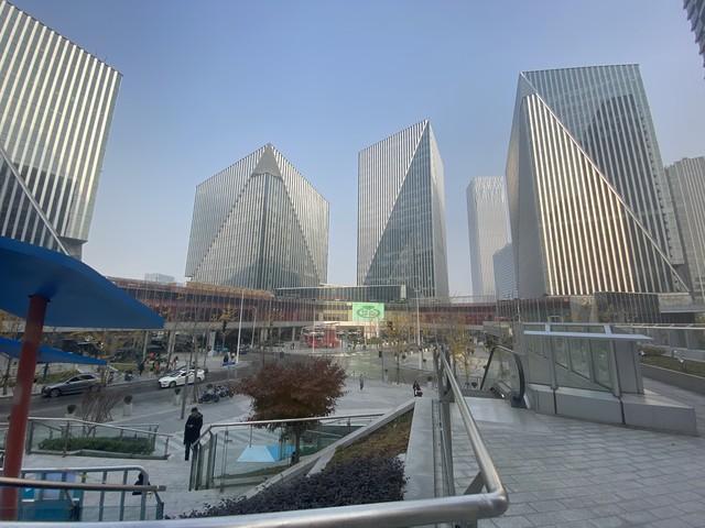 罗马诺：曼联现在将中场的引援重点缩小至2名球员'>
                                        </a>
                                      </li> <li class='hiSlider-item td-dynamic-news-card'>
                                        <a href=